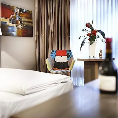 Hotel Duesseldorf City By Tulip Inn
